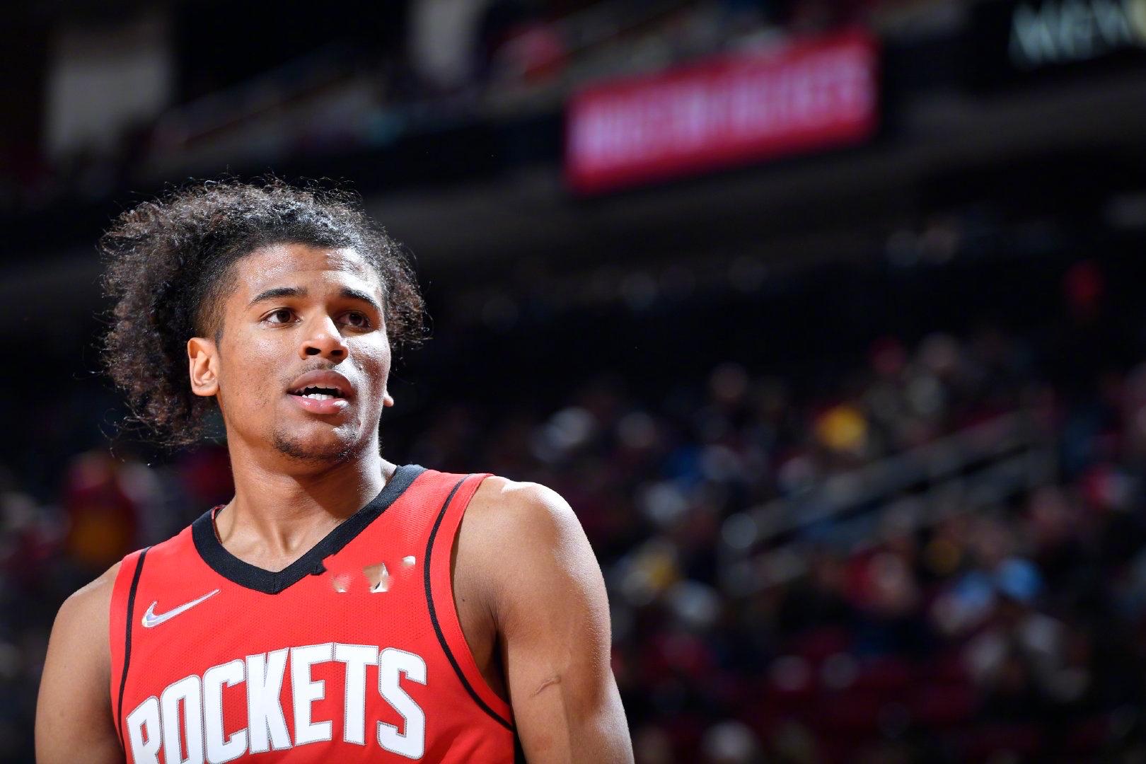 与此同时 与此同时