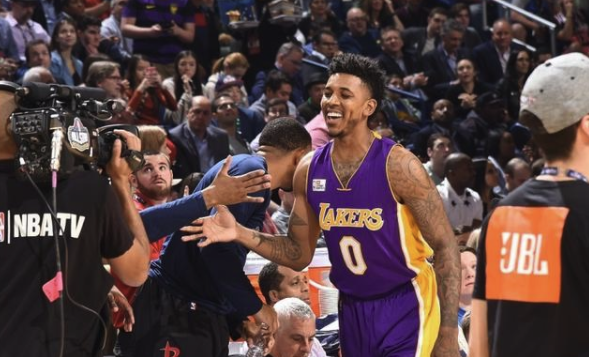 更是争冠曲 更是争冠曲